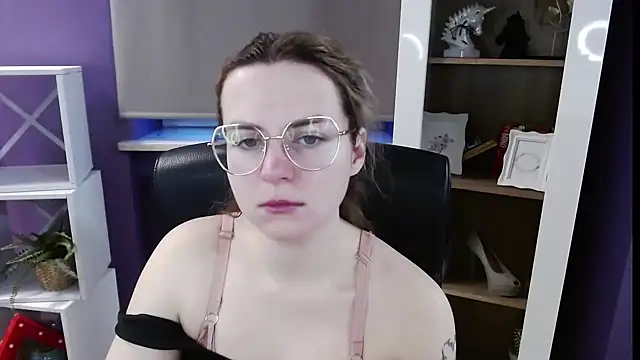 Zoey Erotic online show from 04/09/26, 04:36