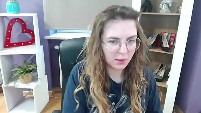 Snapshot of Zoey_Erotic chatting on 02/28/25, 08:53 Zoey Erotic online show from 02/28/25, 08:53