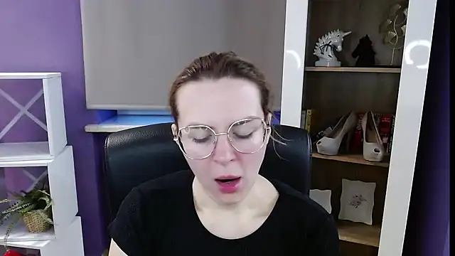 Zoey Erotic online show from 04/07/26, 04:36