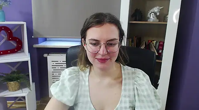 Snapshot of Zoey_Erotic chatting on 02/10/25, 09:14 Zoey Erotic online show from 02/10/25, 09:14