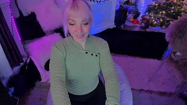 AliceW0lf online show from 12/18/25, 04:11