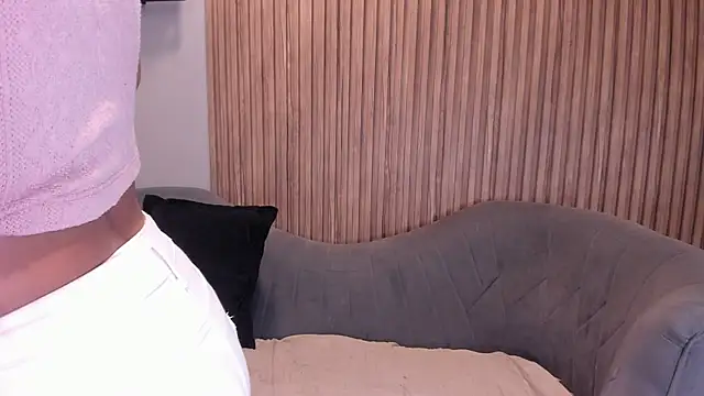 Sariitaa  online show from 12/18/25, 02:10