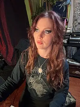 courtneyoccult online show from 10/30/25, 12:53