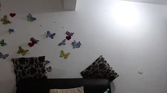 linapalacios online show from 11/15/25, 02:26