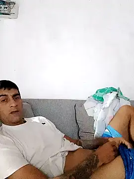 Snapshot of Elverguditojaja chatting on 03/03/26, 01:34 Elverguditojaja online show from 03/03/26, 01:34