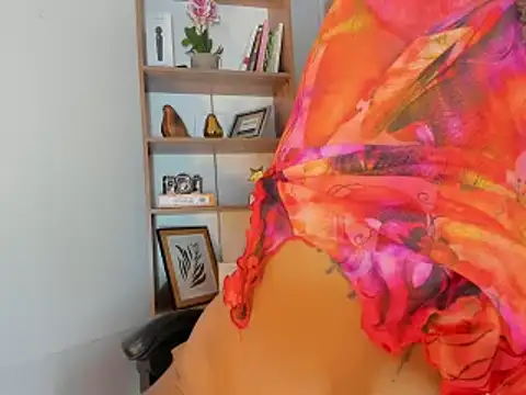 Snapshot of sophia18- chatting on 03/14/25, 04:54 sophia18- online show from 03/14/25, 04:54