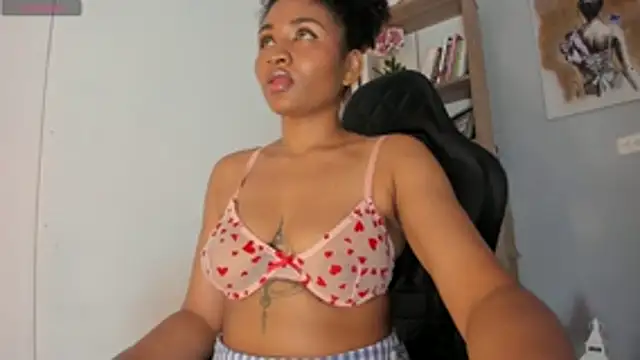 sophia18- online show from 02/15/26, 12:22