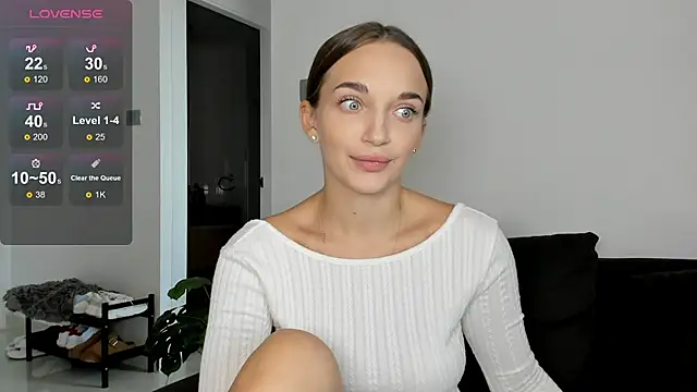 Snapshot of minimaya chatting on 01/25/25, 06:23 minimaya online show from 01/25/25, 06:23