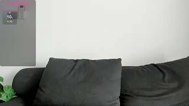 Snapshot of minimaya chatting on 01/24/25, 04:59 minimaya online show from 01/24/25, 04:59