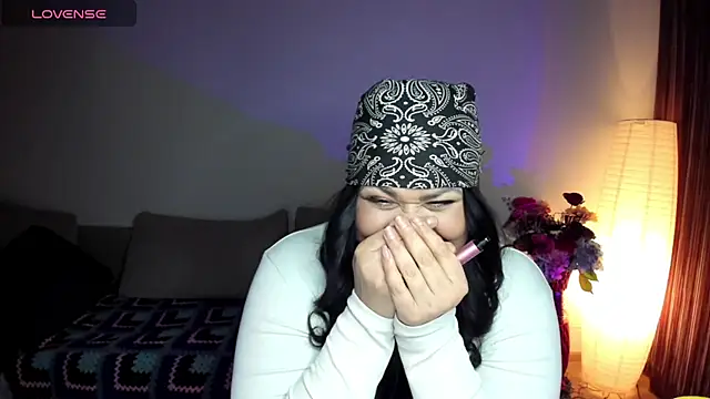 Laura sinner online show from 03/08/25, 02:45