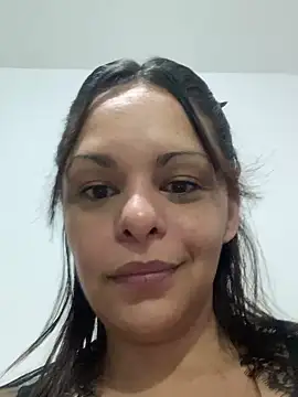 Snapshot of Kataliina chatting on 03/10/25, 02:17 Kataliina online show from 03/10/25, 02:17
