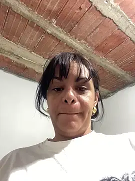 Snapshot of Kataliina chatting on 06/21/26, 10:04 Kataliina online show from 06/21/26, 10:04