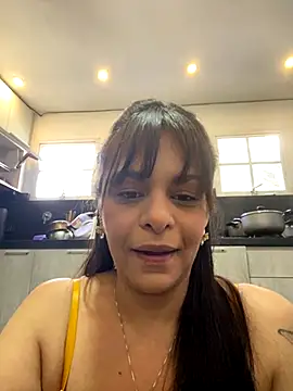 Snapshot of Kataliina chatting on 09/08/25, 09:36 Kataliina online show from 09/08/25, 09:36