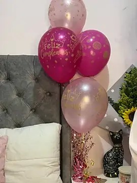 Snapshot of Kataliina chatting on 03/16/25, 02:53 Kataliina online show from 03/16/25, 02:53