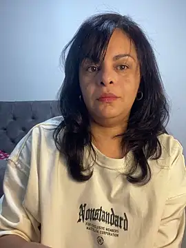 Kataliina online show from 05/19/26, 04:19