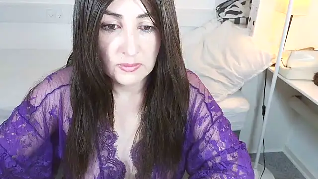 Snapshot of naughty_sarahh chatting on 05/29/26, 09:15 naughty sarahh online show from 05/29/26, 09:15