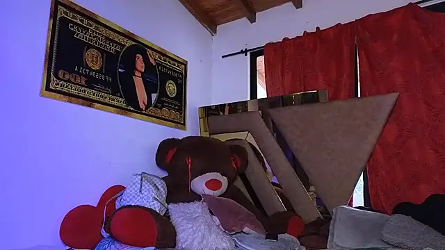GiselReyes online show from 04/20/26, 06:53