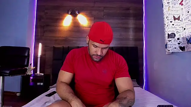 Snapshot of anthonylatynxd chatting on 11/18/25, 08:12 anthonylatynxd online show from 11/18/25, 08:12