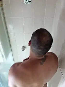 Snapshot of anthonylatynxd chatting on 10/11/25, 05:25 anthonylatynxd online show from 10/11/25, 05:25