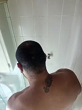 Snapshot of anthonylatynxd chatting on 10/19/25, 06:43 anthonylatynxd online show from 10/19/25, 06:43