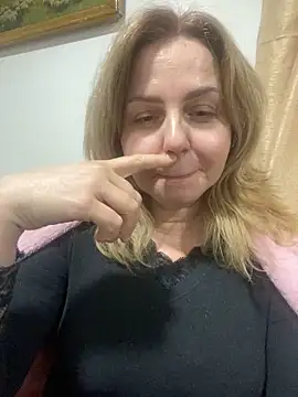 Cute sun online show from 03/02/26, 07:43