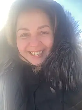 Cute sun online show from 02/01/26, 10:35