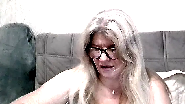 Diana 49 online show from 04/25/26, 05:21