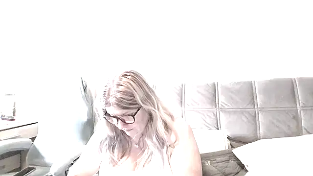 Diana 49 online show from 05/29/26, 02:56