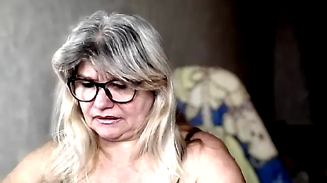 Diana 49 online show from 12/20/25, 08:06