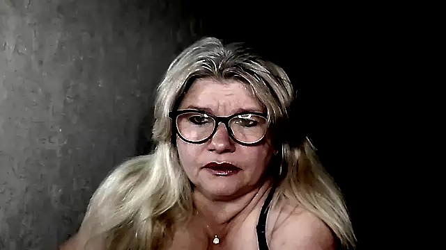 Diana 49 online show from 04/26/26, 07:27