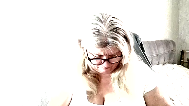 Diana 49 online show from 03/19/26, 07:41