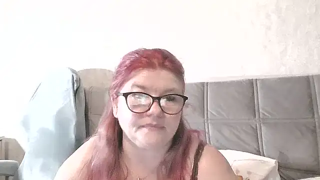 Snapshot of Diana_49 chatting on 06/09/26, 08:21 Diana 49 online show from 06/09/26, 08:21
