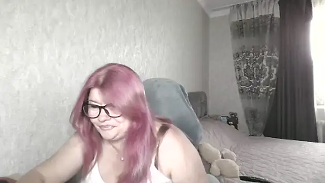 Snapshot of Diana_49 chatting on 06/17/26, 06:57 Diana 49 online show from 06/17/26, 06:57