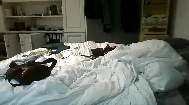 Snapshot of MmaxX004 chatting on 02/22/25, 07:34 MmaxX004 online show from 02/22/25, 07:34