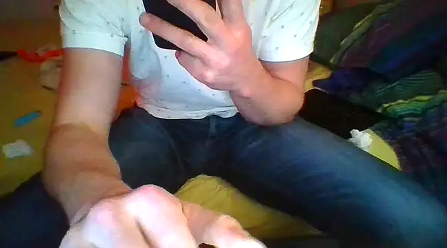 Snapshot of MmaxX004 chatting on 02/28/25, 09:23 MmaxX004 online show from 02/28/25, 09:23