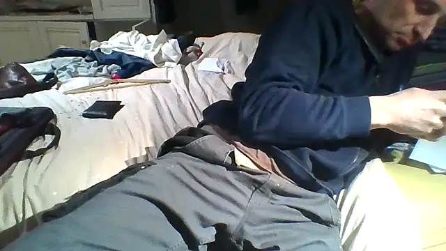 Snapshot of MmaxX004 chatting on 03/14/25, 06:39 MmaxX004 online show from 03/14/25, 06:39