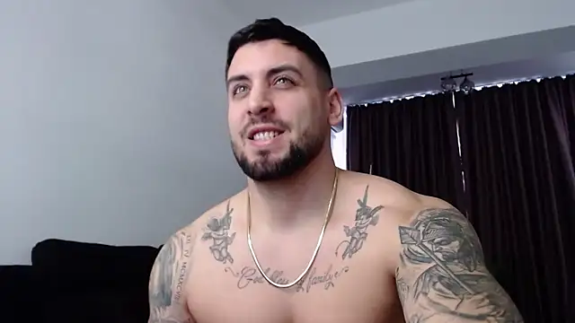 Snapshot of _DylanGreen chatting on 03/16/25, 09:05 DylanGreen online show from 03/16/25, 09:05