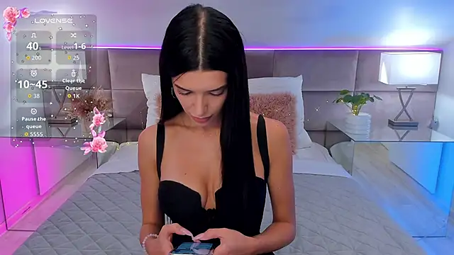 JasmiLyn online show from 09/18/25, 05:10