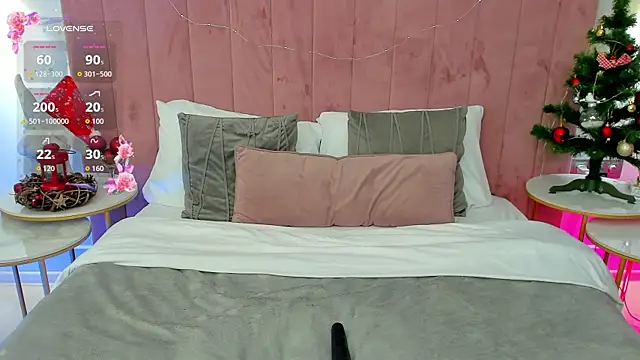 Snapshot of JasmiLyn chatting on 01/13/26, 01:26 JasmiLyn online show from 01/13/26, 01:26