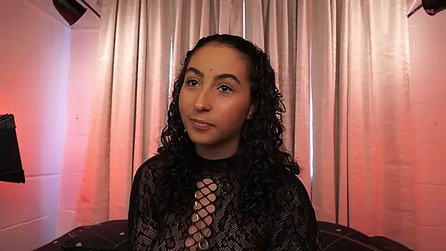 agatha collins  online show from 10/02/25, 06:44