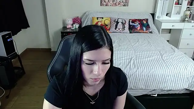 Snapshot of kittykat18x chatting on 06/04/26, 03:44 kittykat18x online show from 06/04/26, 03:44