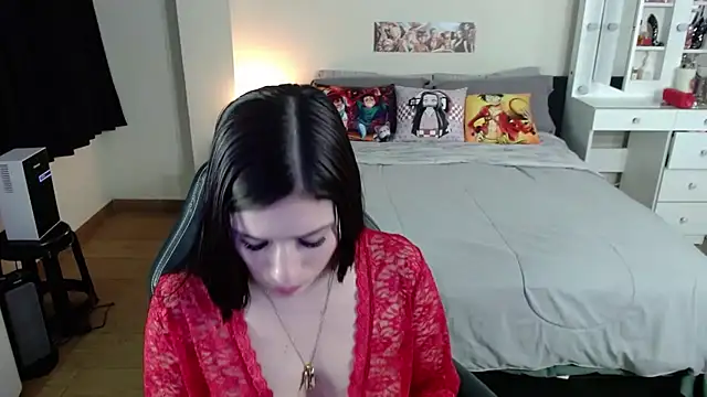 Snapshot of kittykat18x chatting on 06/19/26, 02:06 kittykat18x online show from 06/19/26, 02:06