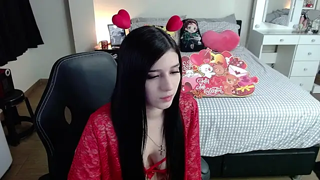 Snapshot of kittykat18x chatting on 02/14/25, 11:42 kittykat18x online show from 02/14/25, 11:42