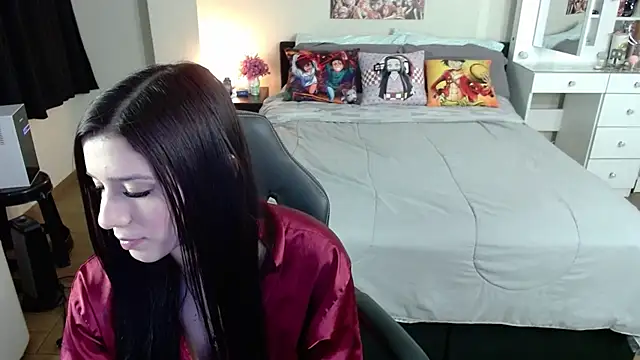 Snapshot of kittykat18x chatting on 06/14/26, 01:02 kittykat18x online show from 06/14/26, 01:02