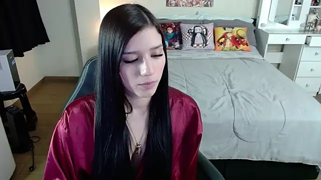 Snapshot of kittykat18x chatting on 06/14/26, 02:35 kittykat18x online show from 06/14/26, 02:35