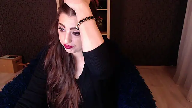 Snapshot of RebeccaStone chatting on 11/15/25, 03:32 RebeccaStone online show from 11/15/25, 03:32