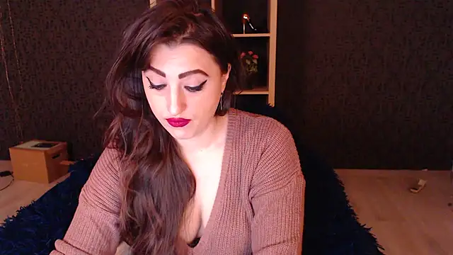 Snapshot of RebeccaStone chatting on 11/18/25, 02:49 RebeccaStone online show from 11/18/25, 02:49