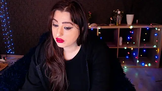 Snapshot of RebeccaStone chatting on 02/17/25, 02:53 RebeccaStone online show from 02/17/25, 02:53