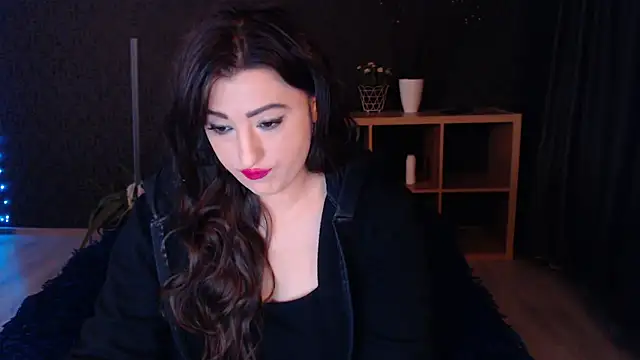 Snapshot of RebeccaStone chatting on 03/21/25, 01:56 RebeccaStone online show from 03/21/25, 01:56