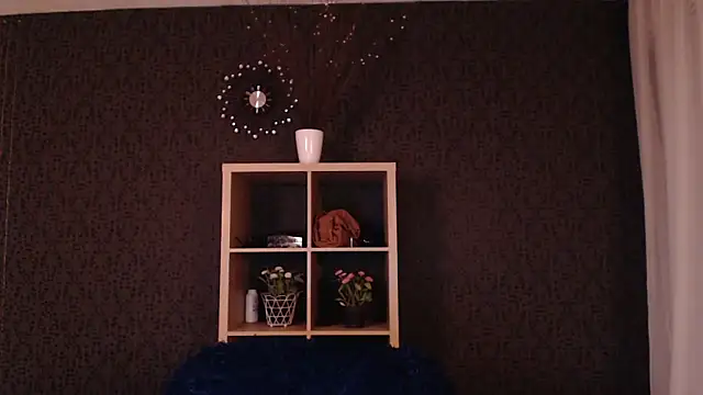 Snapshot of RebeccaStone chatting on 11/11/25, 02:50 RebeccaStone online show from 11/11/25, 02:50